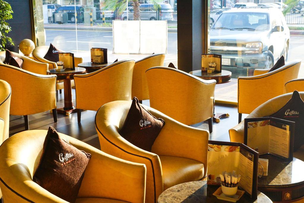 Mansour Plaza Hotel Apartments Даммам Екстер'єр фото