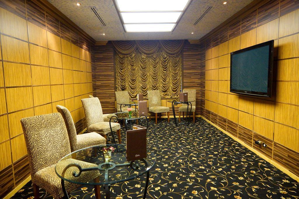 Mansour Plaza Hotel Apartments Даммам Екстер'єр фото